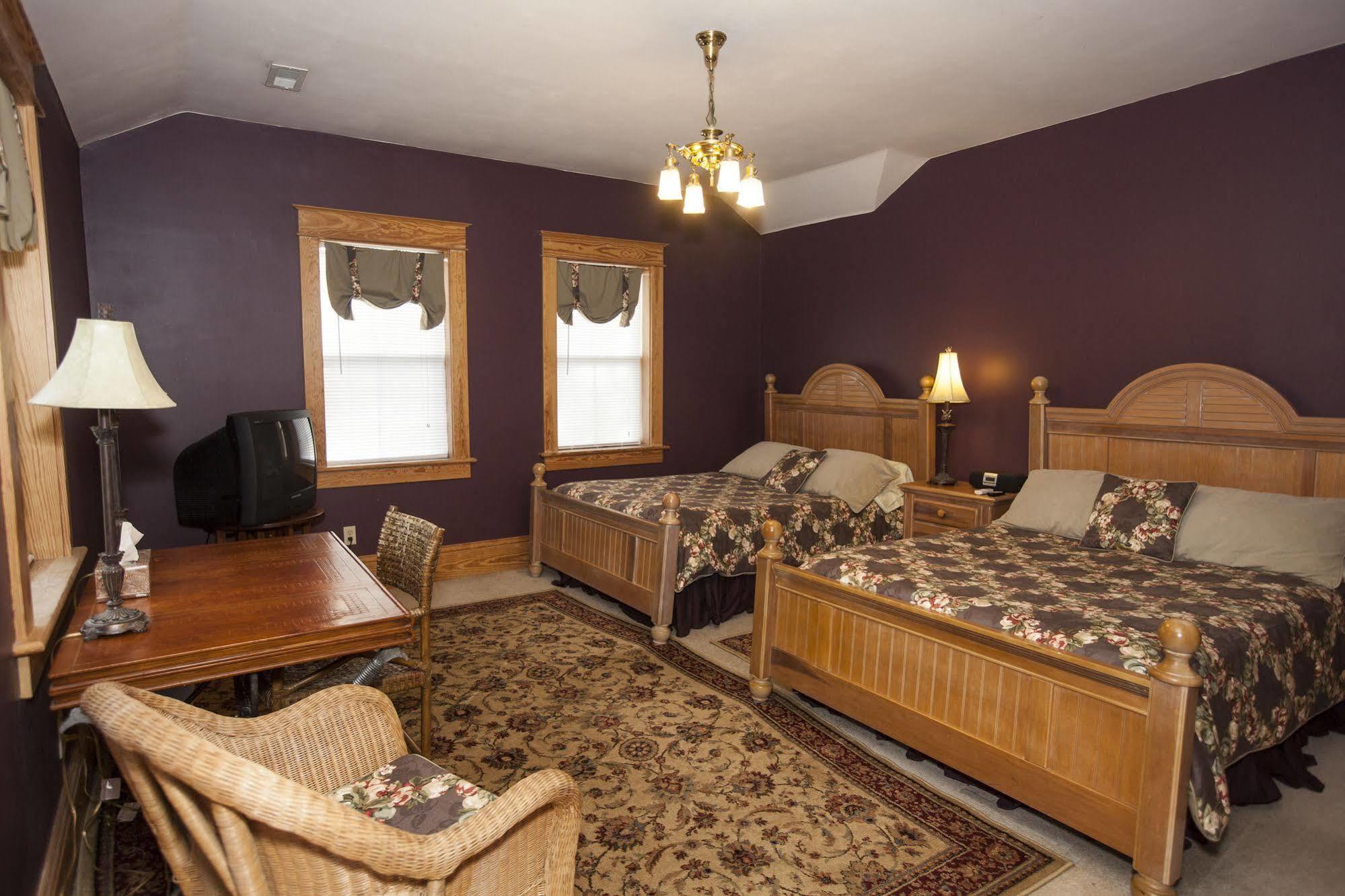 Cameron House Inn Мантео Экстерьер фото