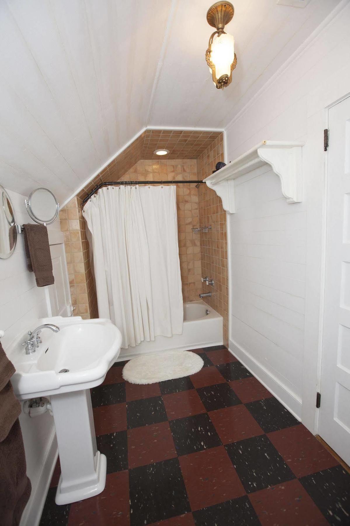 Cameron House Inn Мантео Экстерьер фото